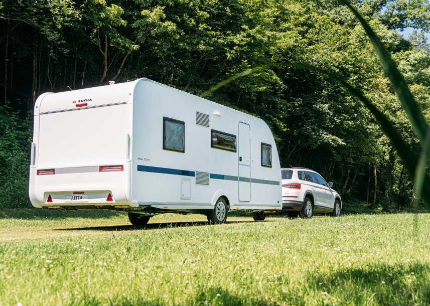 Caravan Adria Altea 542 PK or similar 